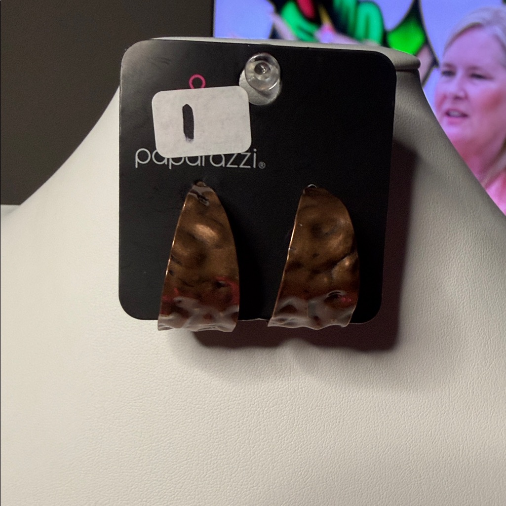 Paparazzi Elegant Brown And Cream Earrings